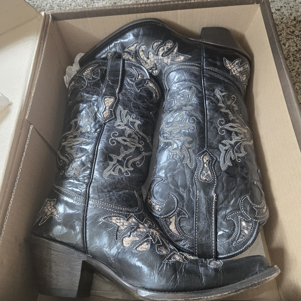 Black Embroidered Cowboy Boots